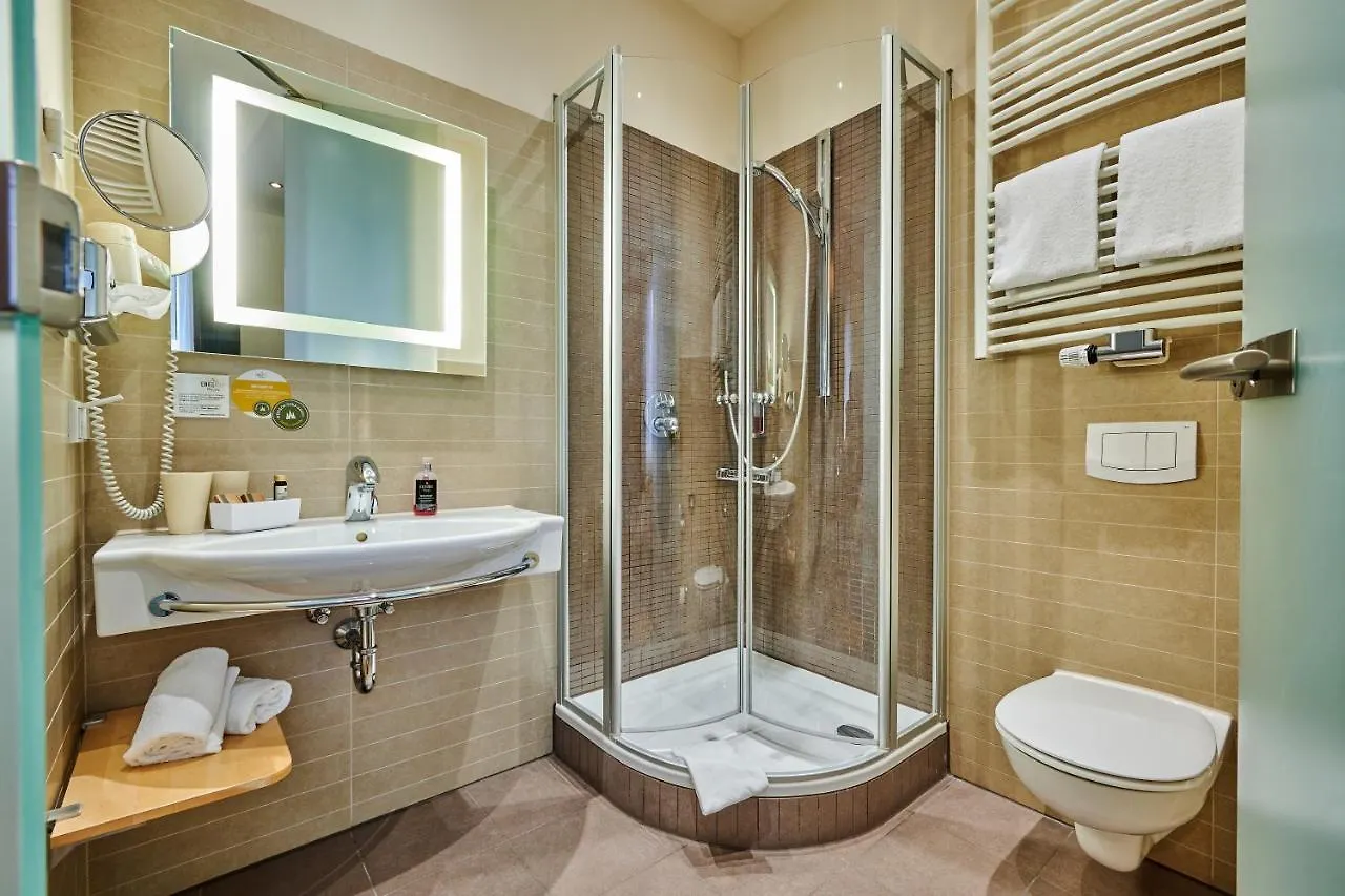 Genusshotel Wenisch اشتراوبينغ فندق